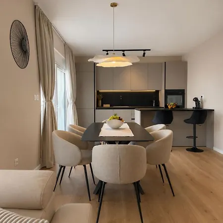 Maris Apartament *